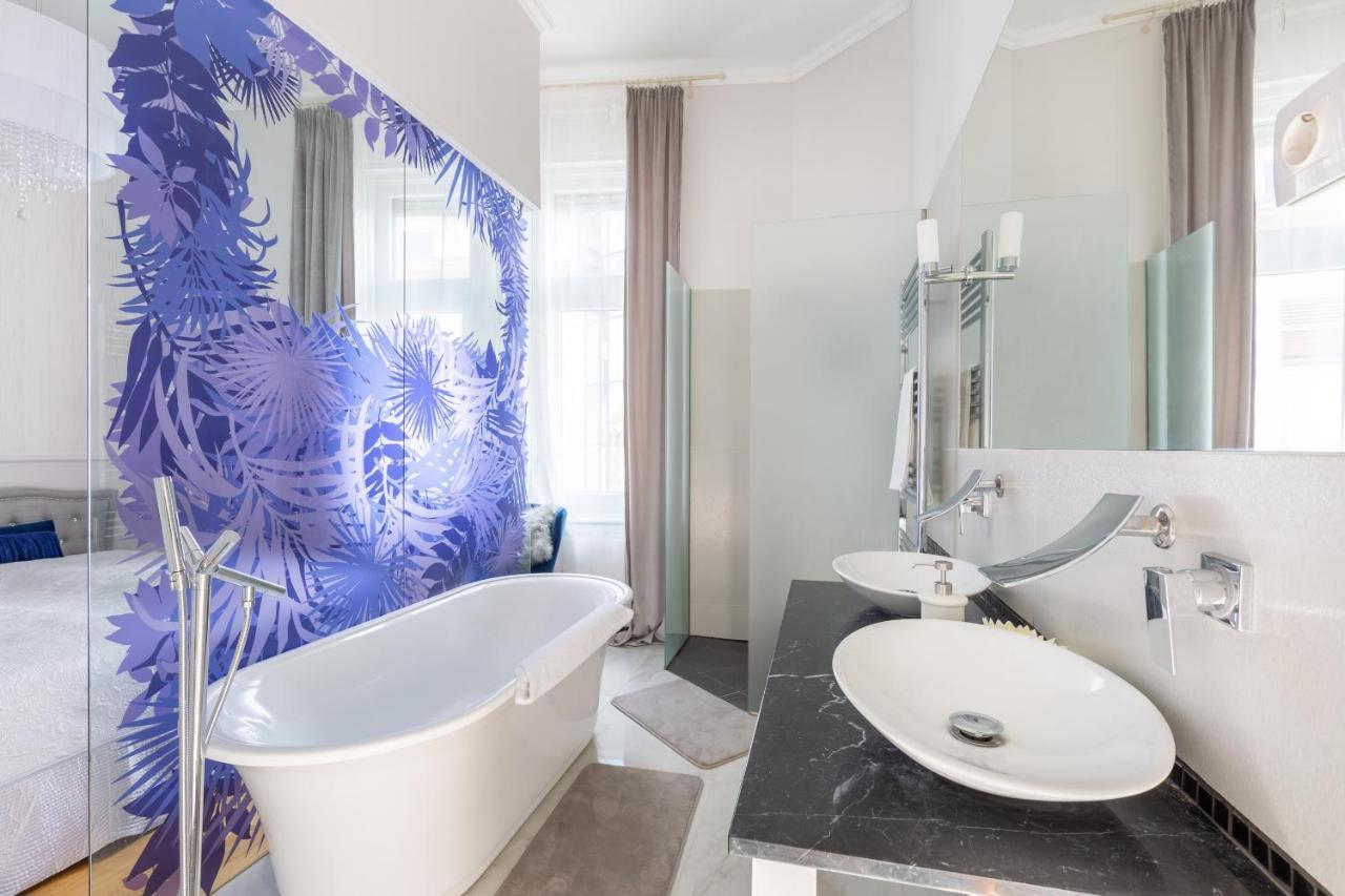 Designer Luxury Home In The Jewish Quarter 부다페스트 외부 사진